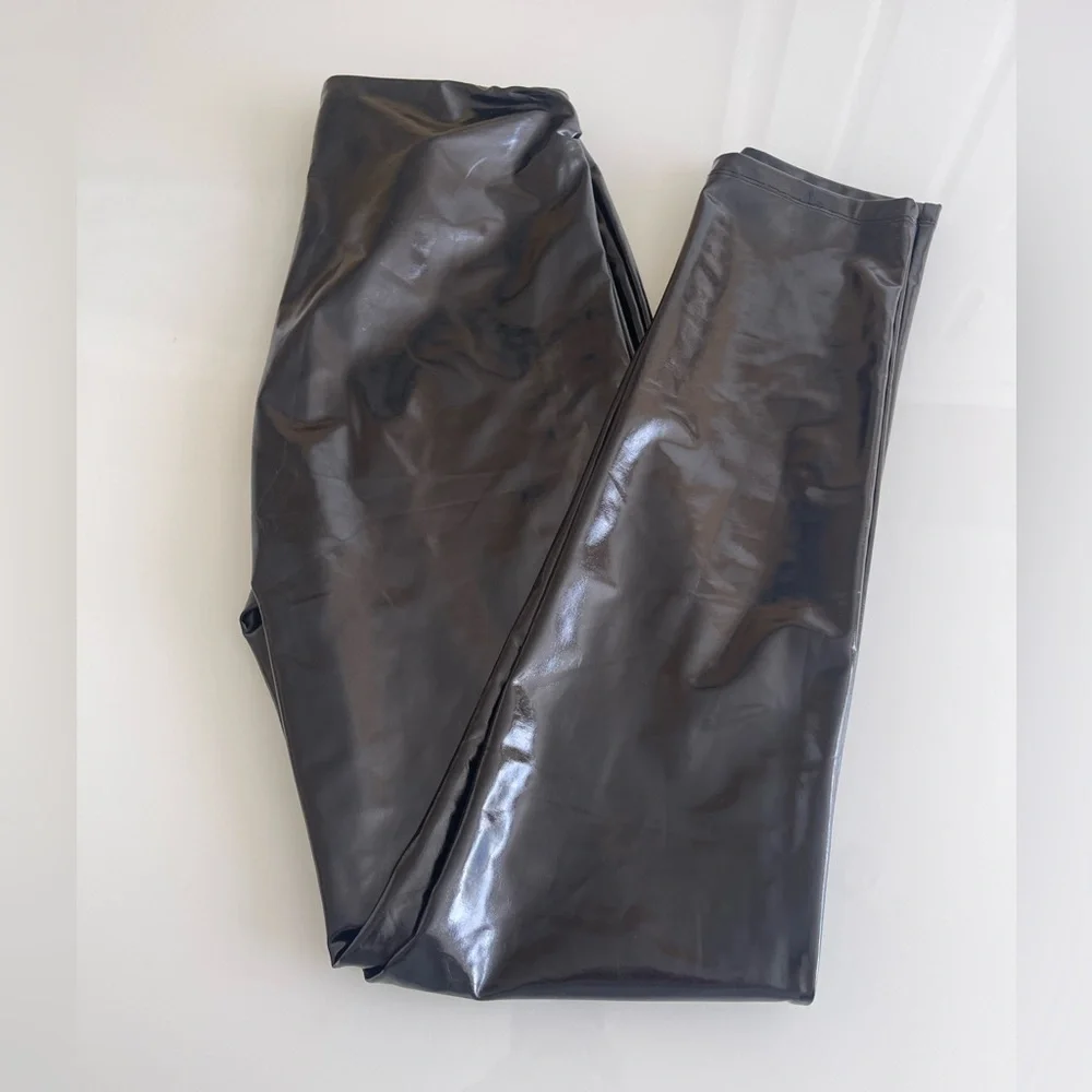 H&M Divided black faux pantent leather vinyl leggings - Picture 9 of 14
